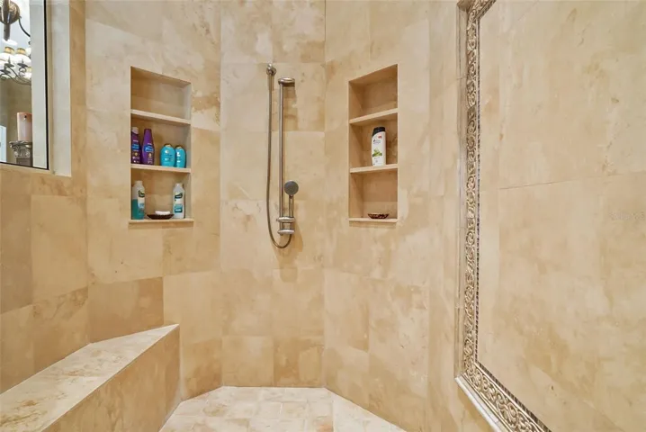 primary bedroom: bath