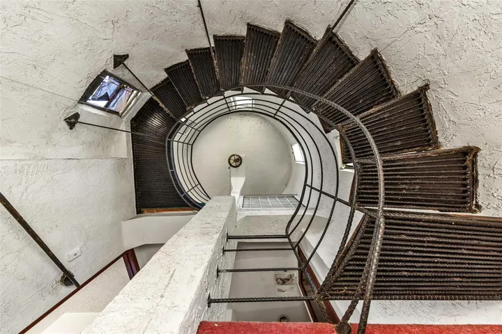 Spiral Staircase