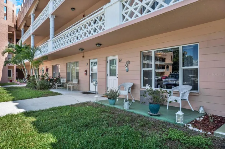 Ground floor Condo for sale at 2458 Columbia Dr Unit 24 in On Top of the World, Clearwater FL 33763