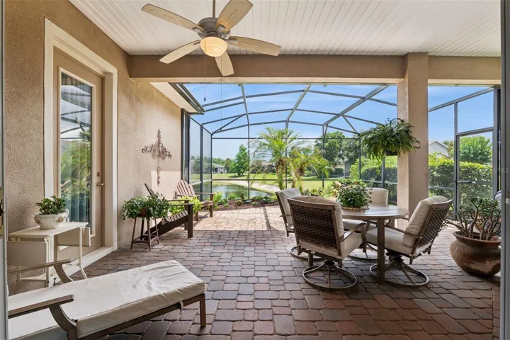Screened in lanai