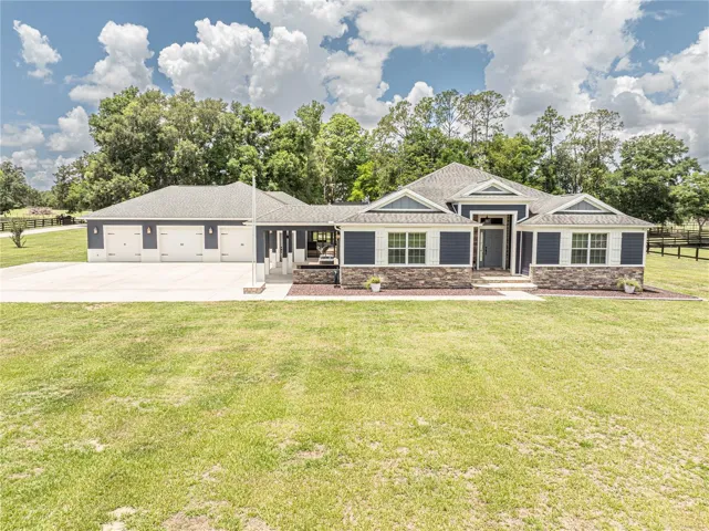 Front view of home