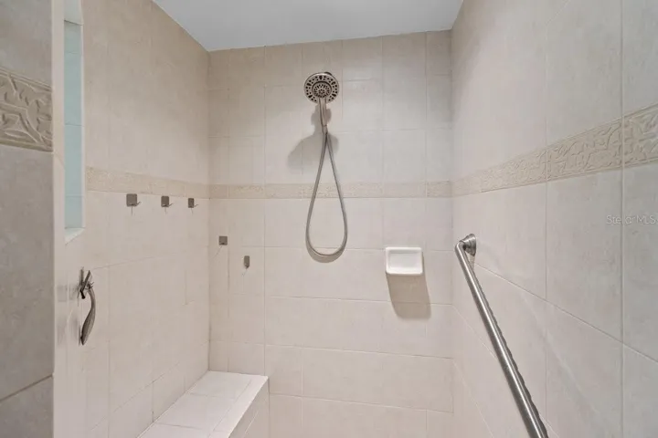 Tiled Shower w/ Seat