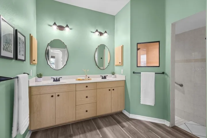 En Suite Bathroom