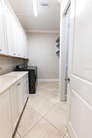 Laundry room with built-in storage