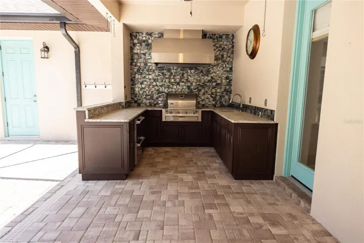 Outdoor kitchen