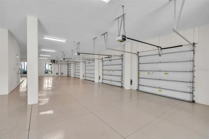 OVERSIZED 5 CAR GARAGE