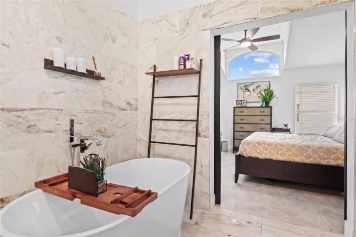 Spa-like primary bath