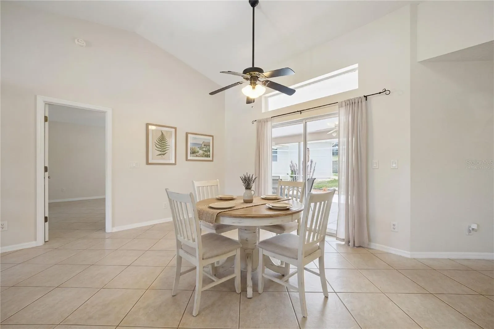 Virtually Staged Dining