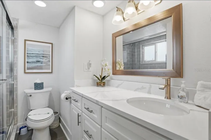 Primary ensuite bath