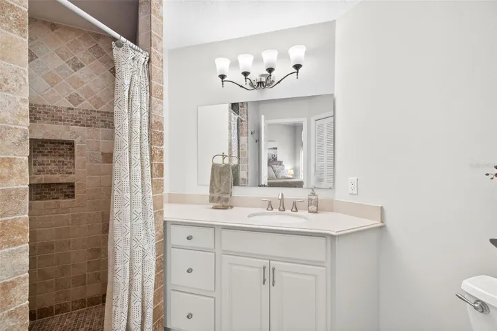 Ensuite Bathroom #3