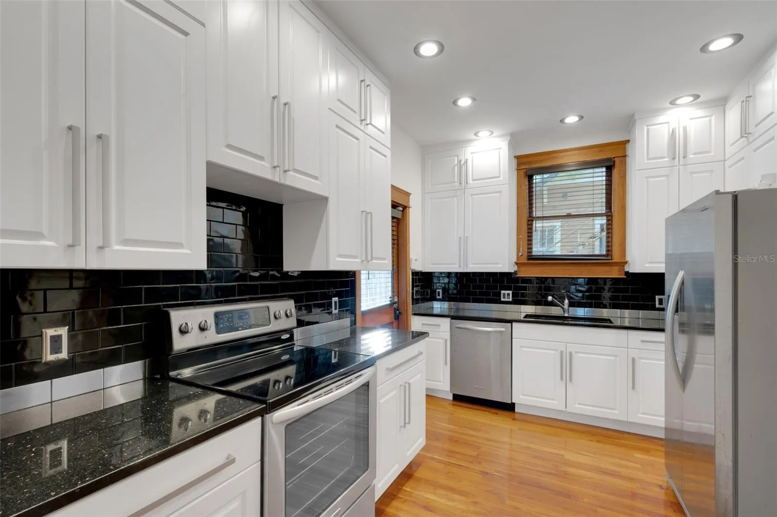 716 E Lime St, Lakeland, Florida 33801 — photo 9