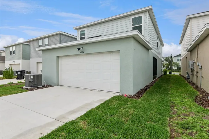 Rear-loading garage