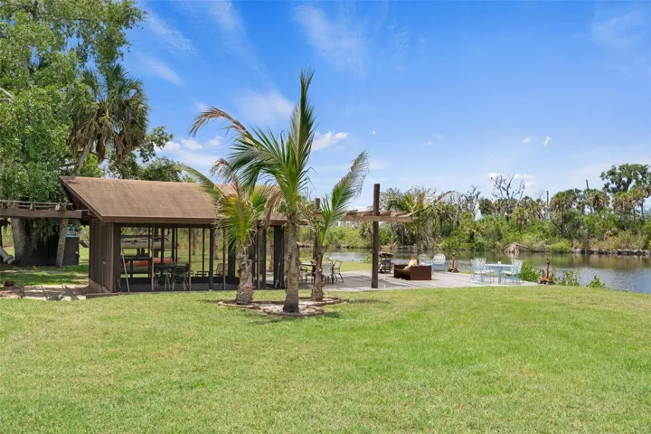Waterfront Fish Shack Overlooking the Manatee River