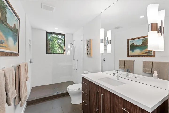 Elegant Guest Ensuite Bath