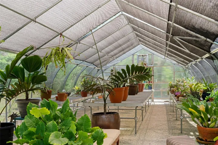 Fully Equipped Greenhouse with Professional Growing Systems