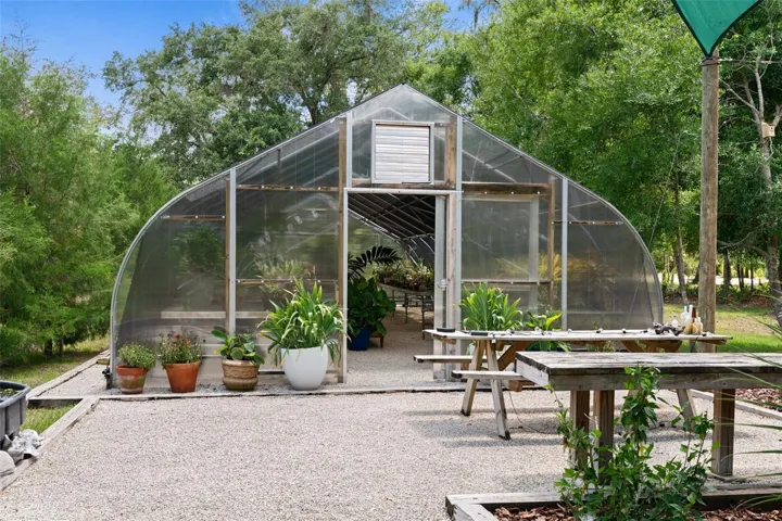 Custom Greenhouse & Nursery Enclosure