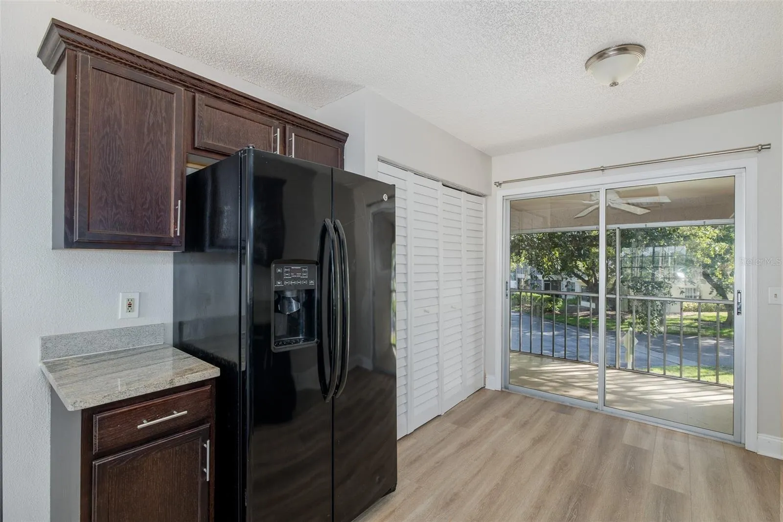 kitchen to back balcony