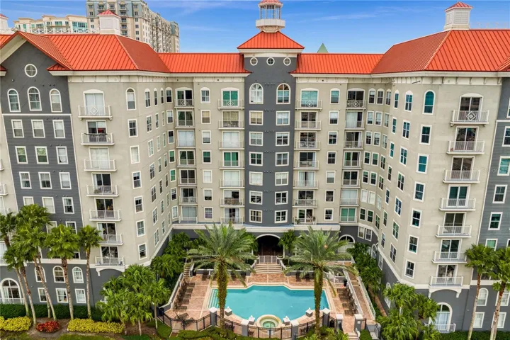 Experience the best of city living, Welcome to the Parkcrest