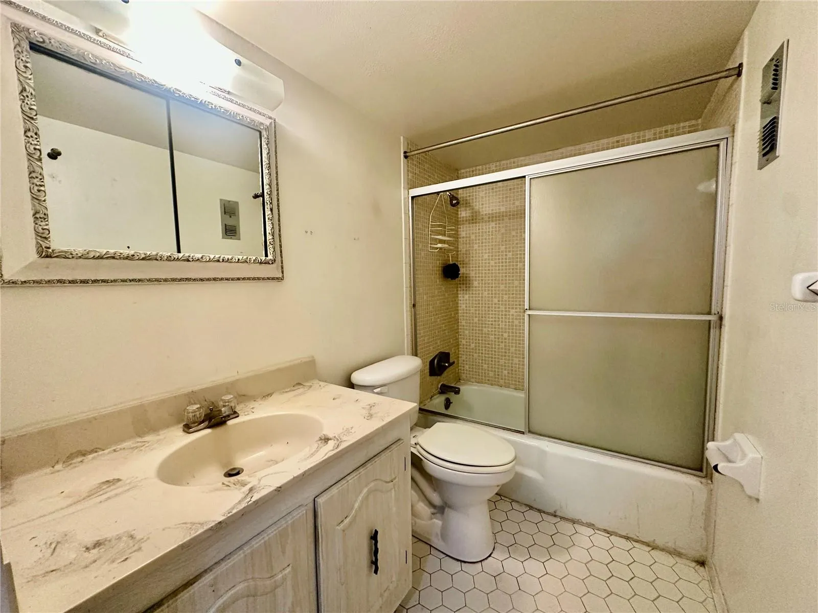 2nd Bathroom