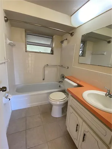 Main Bathroom