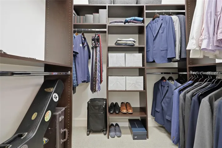 Walk-In 2
