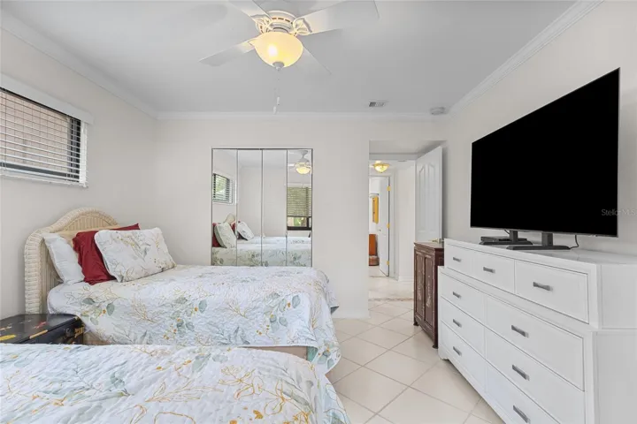 Second bedroom