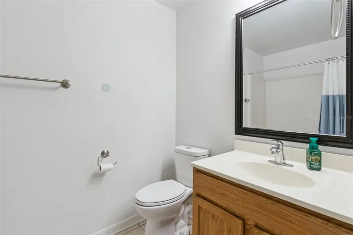 seondary bathroom