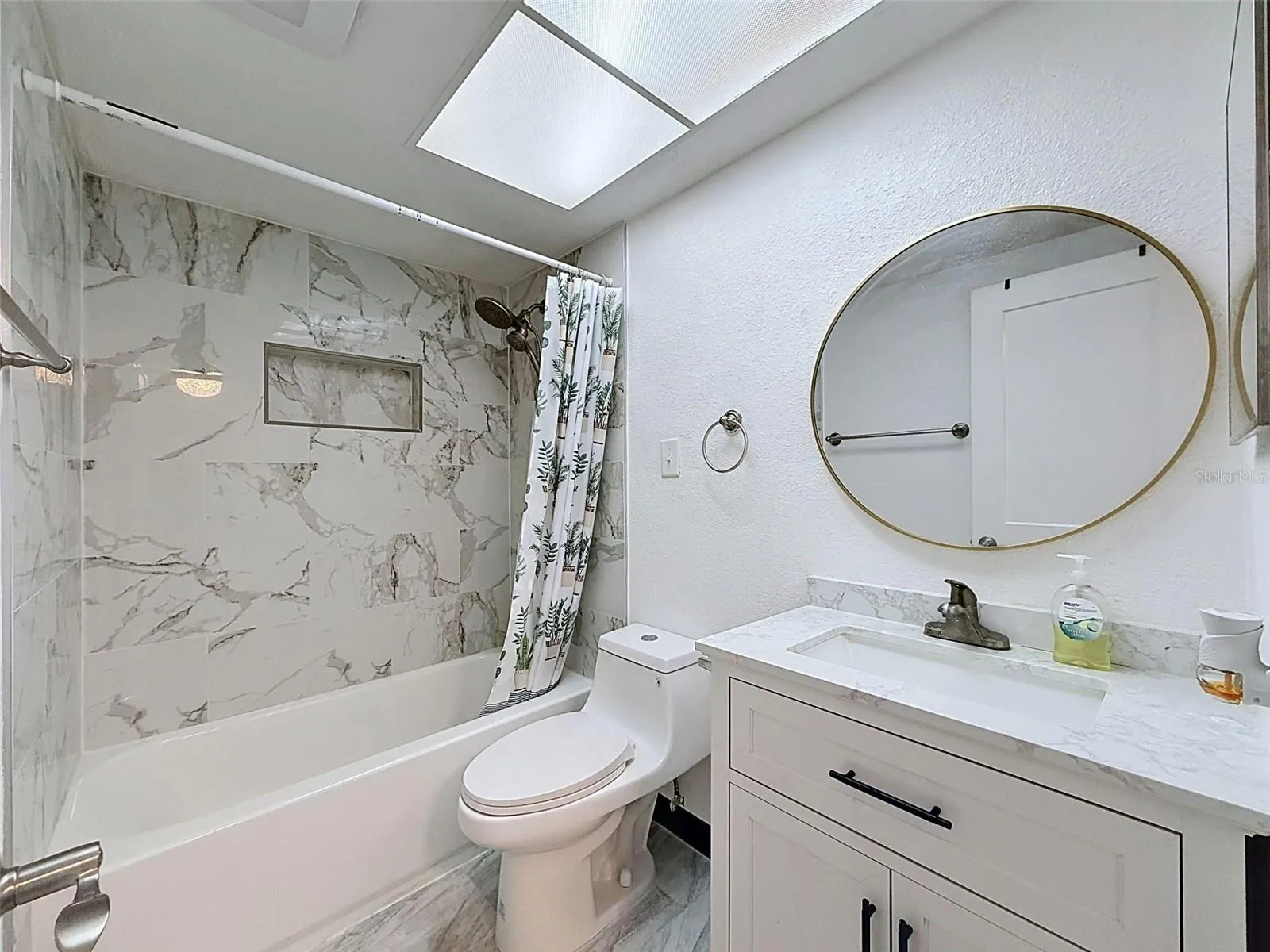 HALL BATH