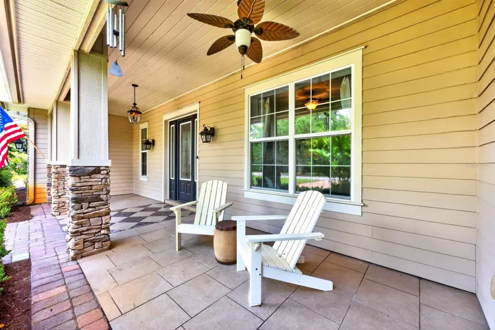 Covered front porch.