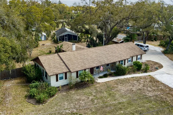 6211 30th Avenue East, Palmetto, FL 34221