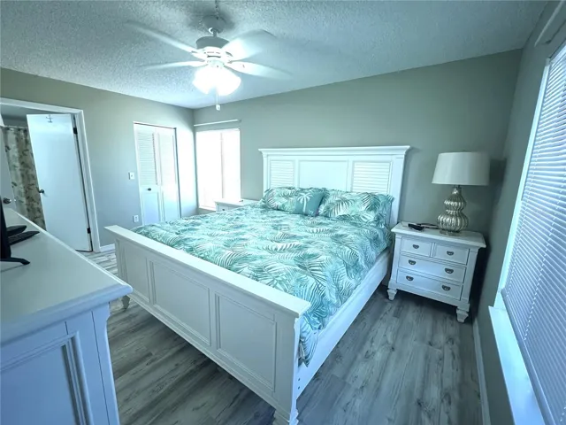 LOTS OF ROOM TO MOVE AROUND