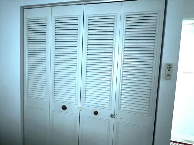 LARGE CLOSET