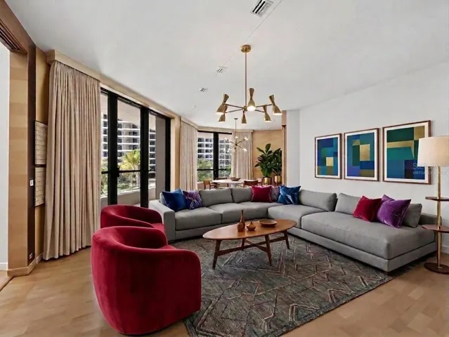 Virtually Staged - Open floorplan for truly flexible design