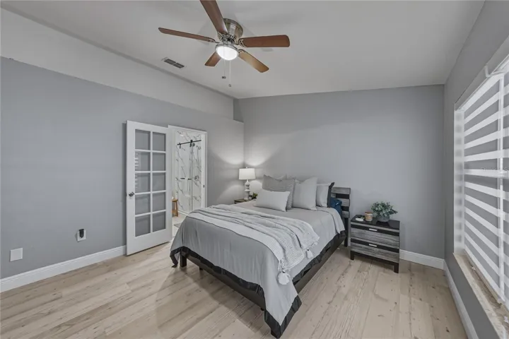 Primary Suite w/Vaulted Ceilings