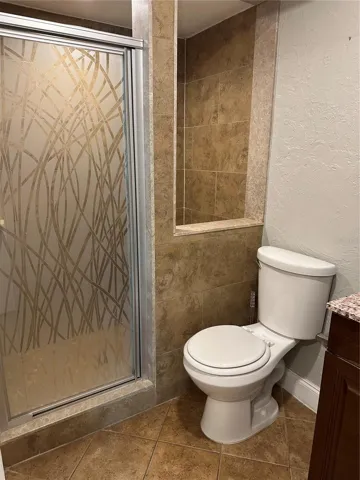 2nd Bathroom