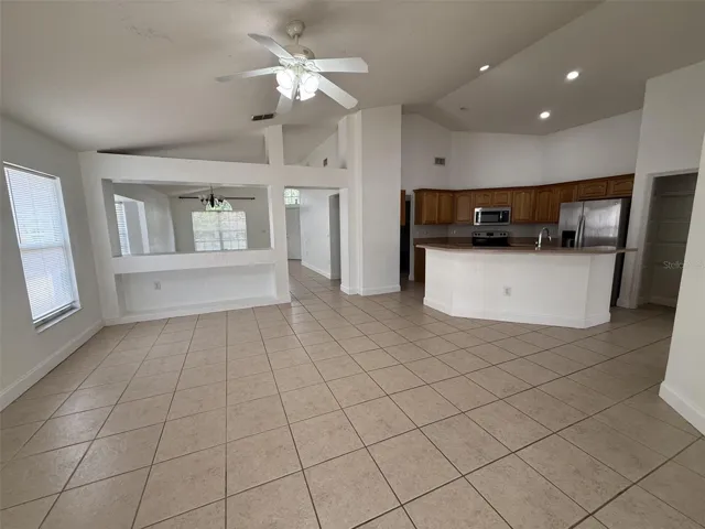 Family room Kitchen combo