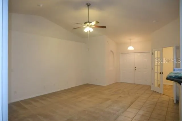 Greatroom with vaulted ceilings