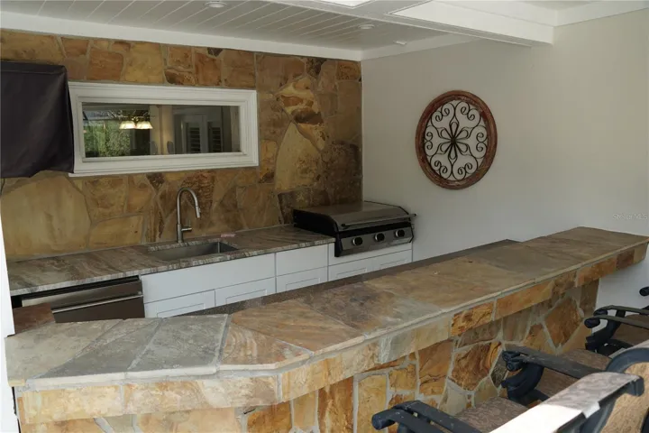 Outdoor Kitchen