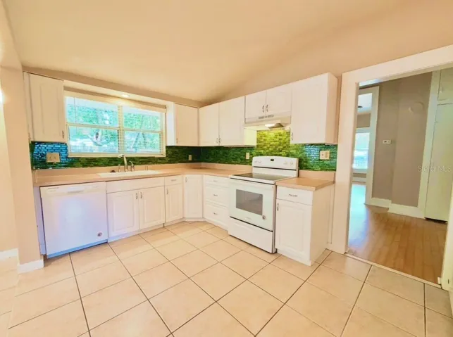 Kitchen with Dishwasher