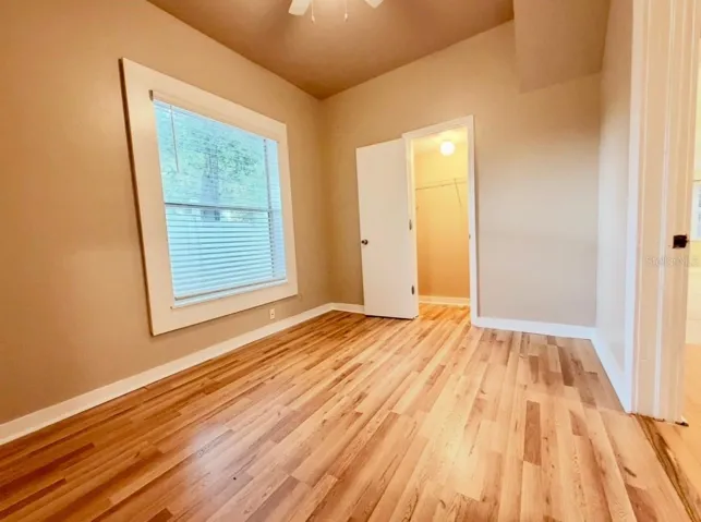 Room 2 with closet