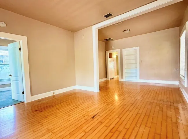 Living Room w/a Flex Space