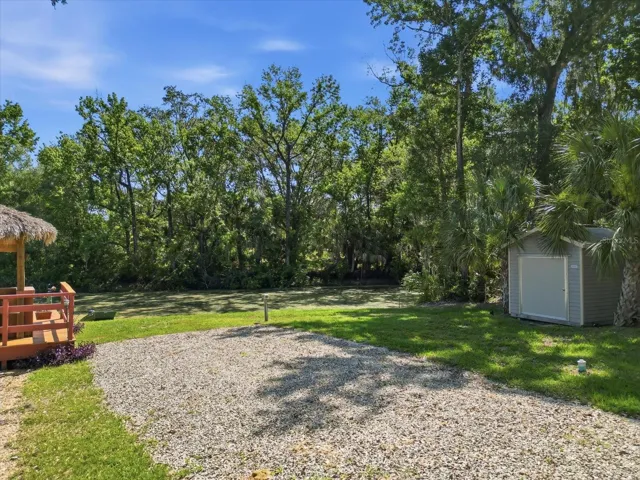Full Hook-up RV Site. Washer/Dryer Hookup in Storage Shed.