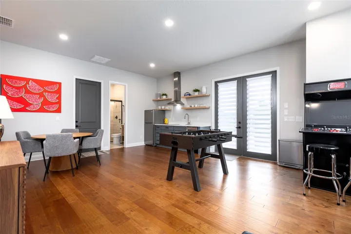 Detached Apartment - Living Area & Kitchenette