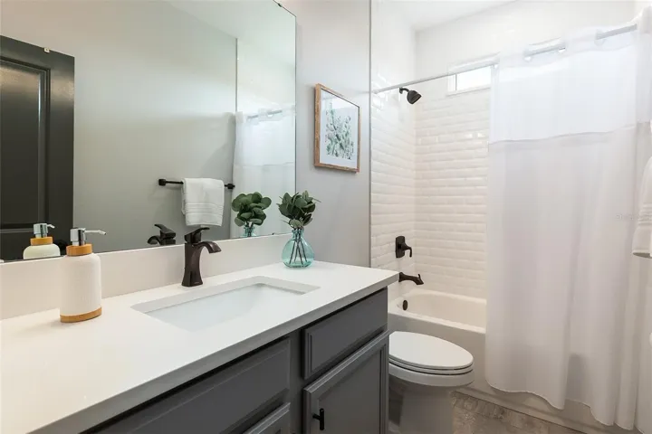 Bathroom 3 - Shared