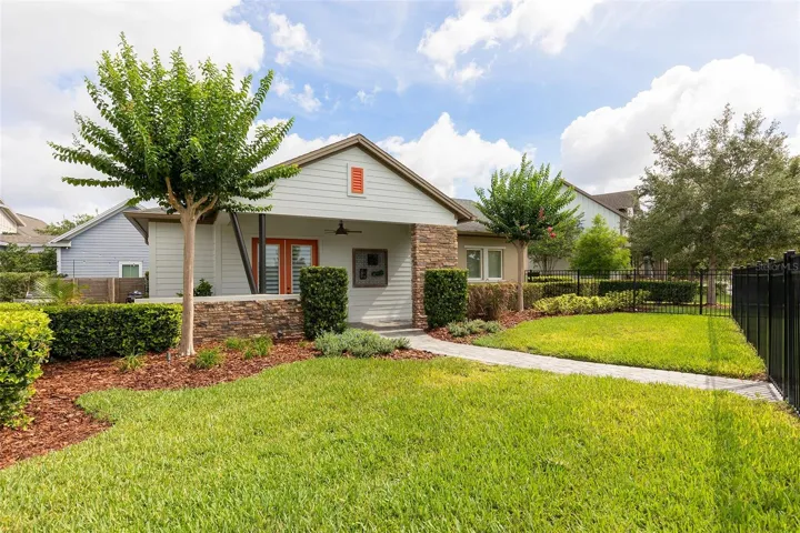 Detached Apartment - Private Entrance