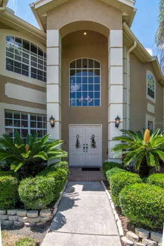 Grand Front Entryway