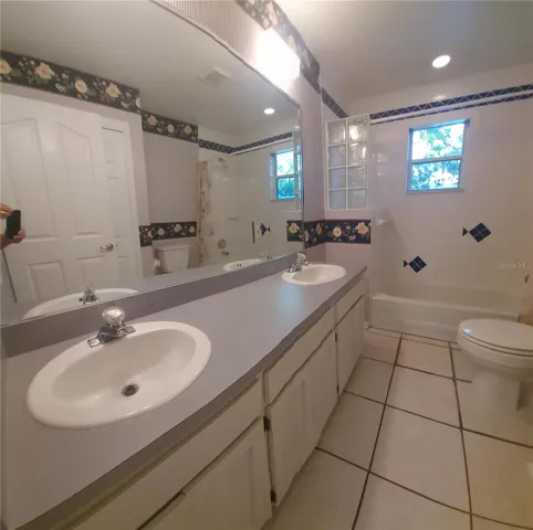 2nd Bathroom