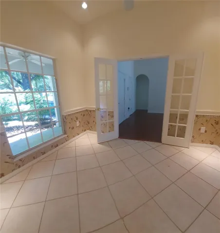 Dining Room to Foyer