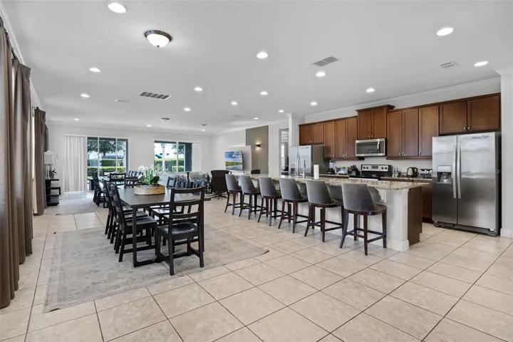 Dining Room & Kitchen