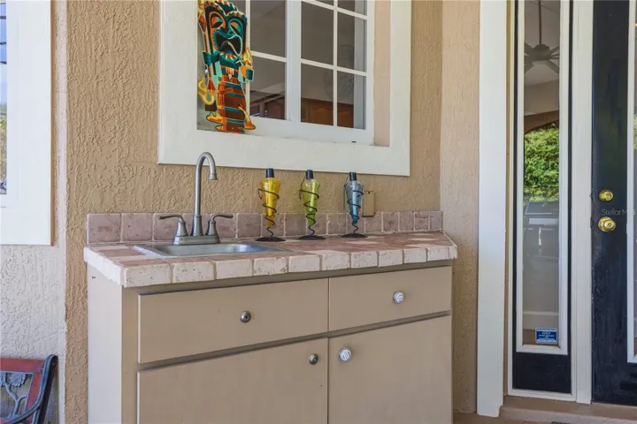 Outdoor sink